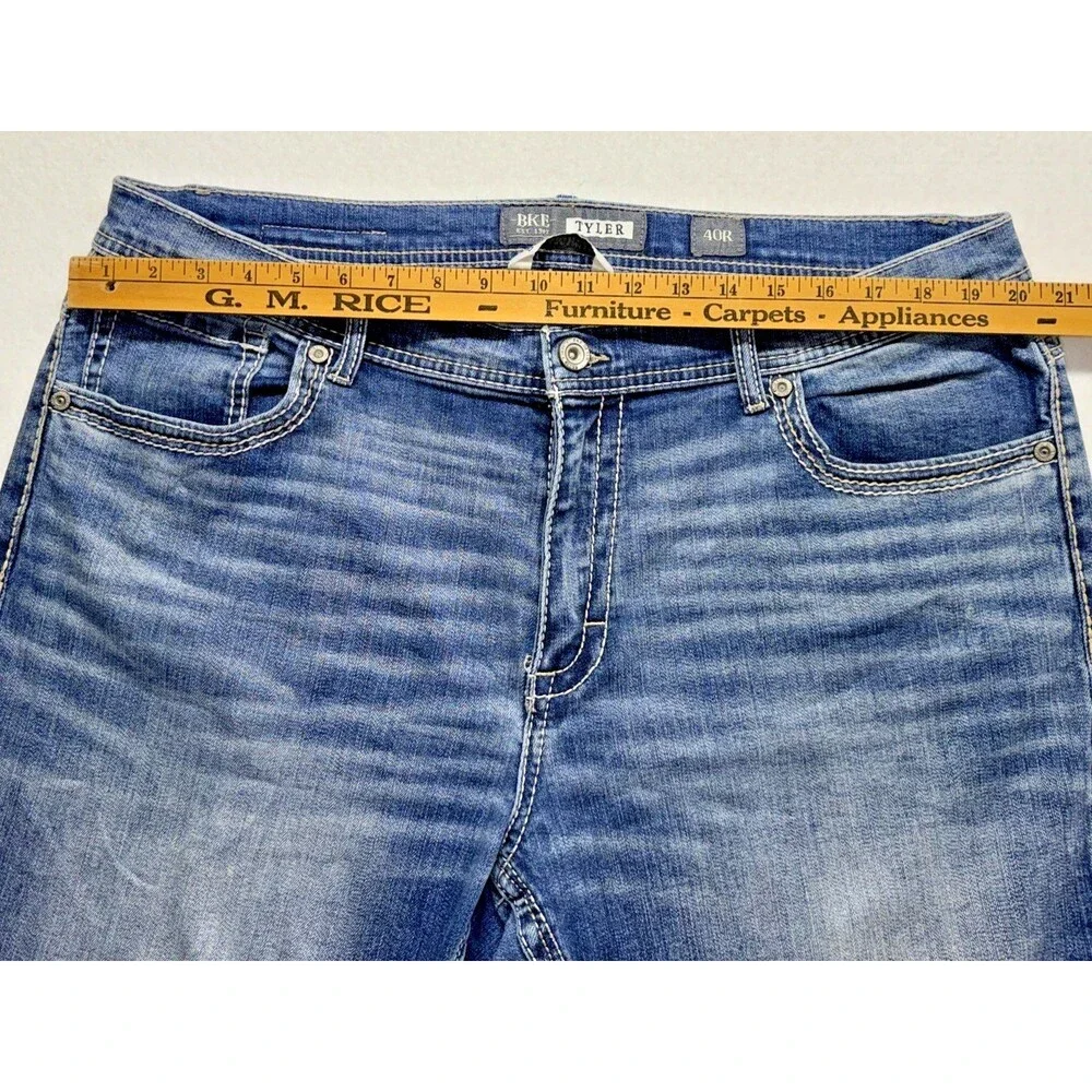 BKE Tyler Simply Straight Jeans Mens 40R Medium Wash Denim Relaxed Straight